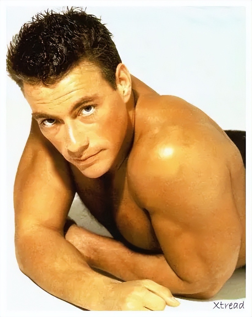 充满力量感的尚格云顿，始终是很多人心中最劲爆的动作巨星