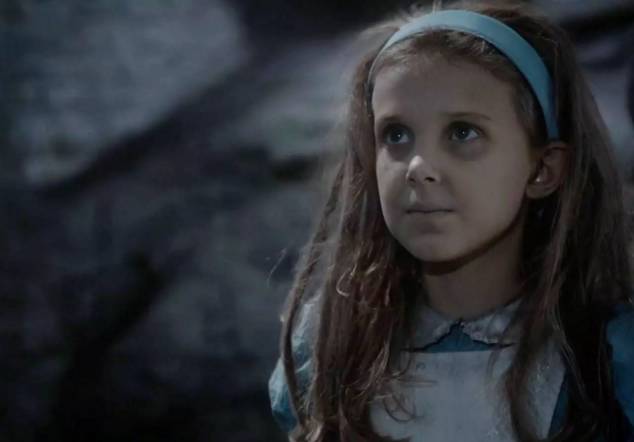 18岁看起来像38岁，满满灵气红遍全球的童星，这就到了颜值的尽头