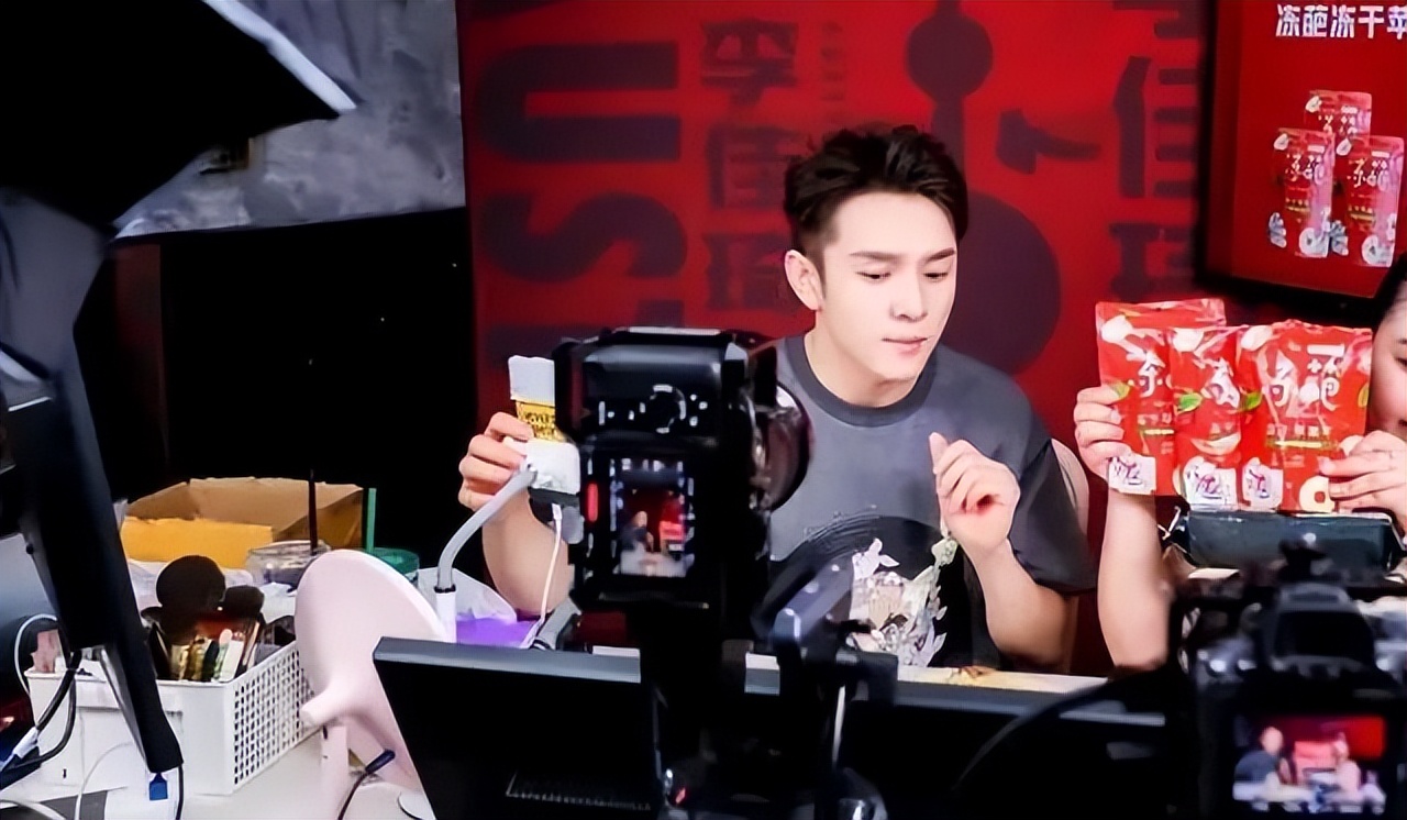 香港明星最终点,将是内地带货直播间?