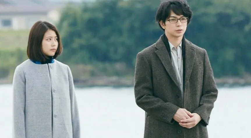 上海一大学老师被解聘！甜甜的“师生恋”，硬是被一群人玩坏了