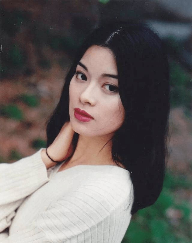 还记得天龙八部中的阿朱吗？戏红人不红，今淡泊名利前往美国念书