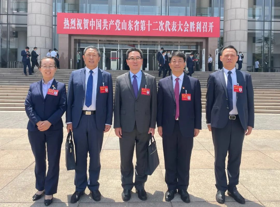 杨增胜与来自律师行业的党代表热议省第十二次党代会报告