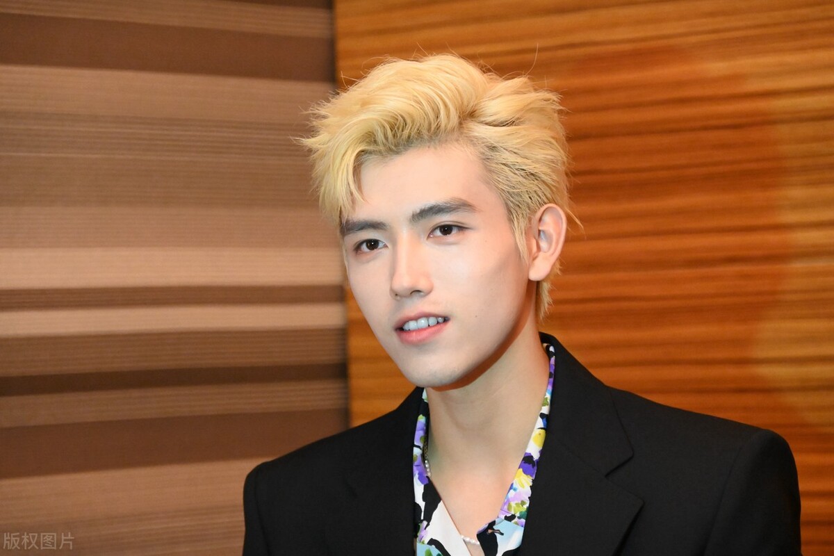 盘点七大星二代男神，牛津学霸、混血王子、音乐天才……