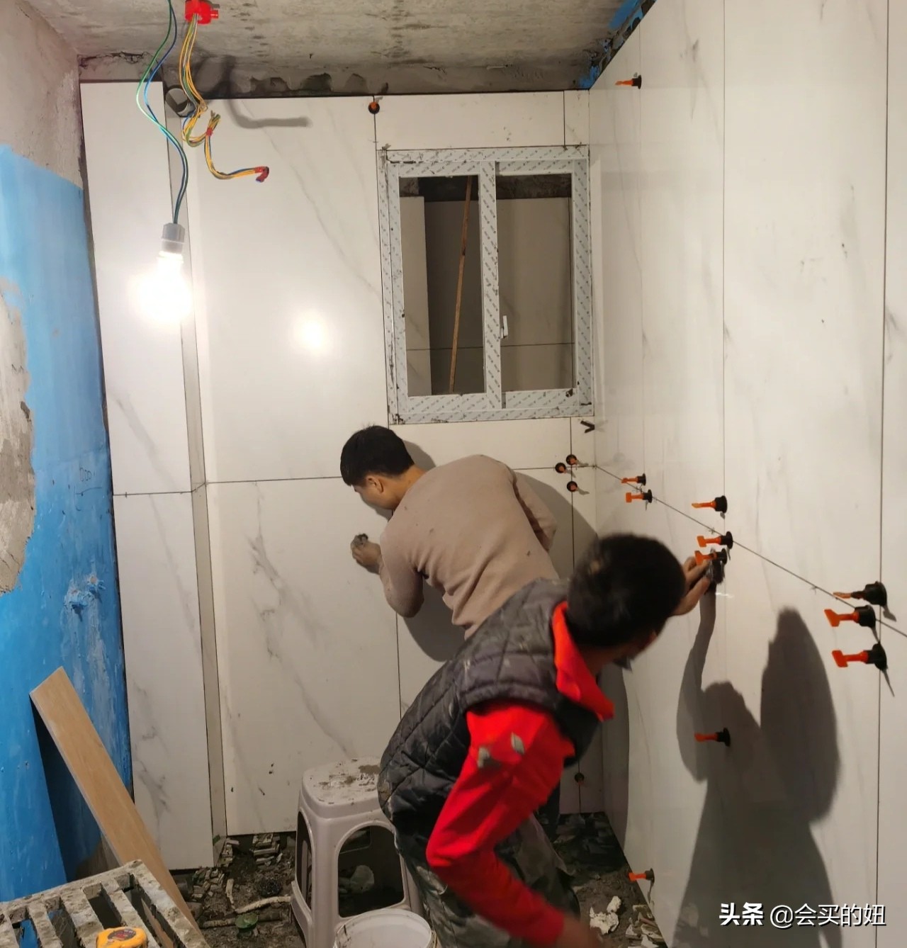 瓷砖铺贴避免“翻车”的10大关键点：一定要和瓦工师傅沟通好