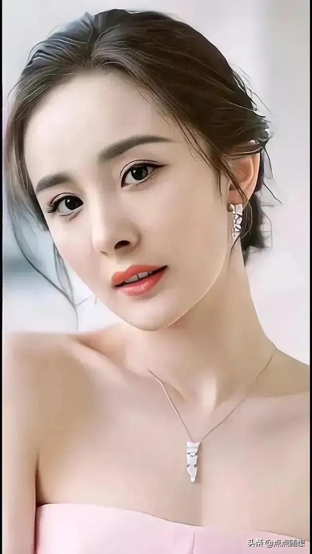 四小花旦之首--杨 幂