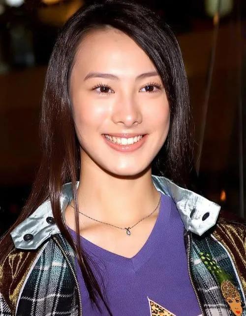 梁洛施：为李泽楷生3子，拿40亿分手费，直言喜欢又肥又矮的男人