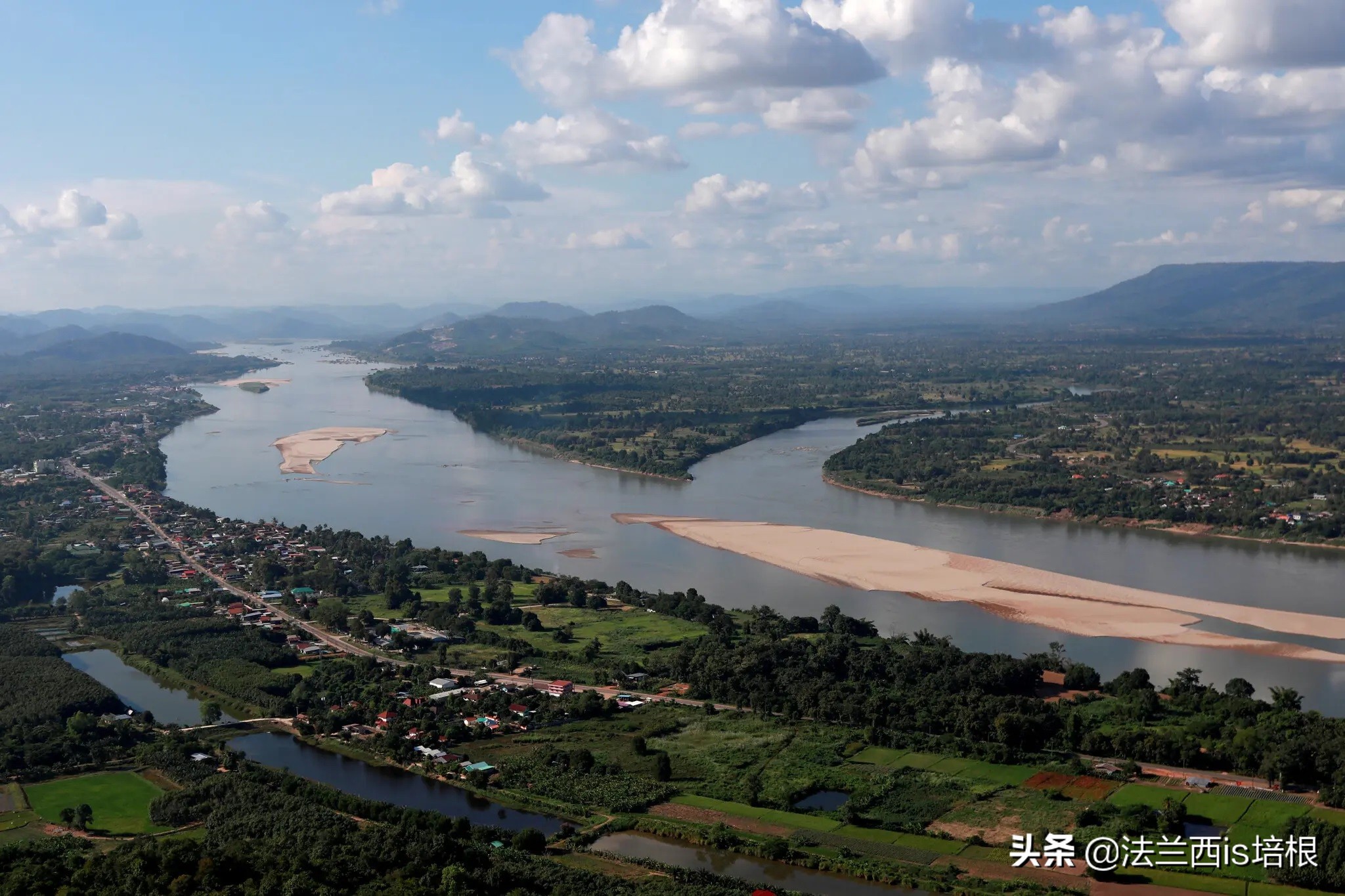 湄公河全长4909公里,流经中国,缅甸,老挝,泰国,柬埔寨和越南,注入南海