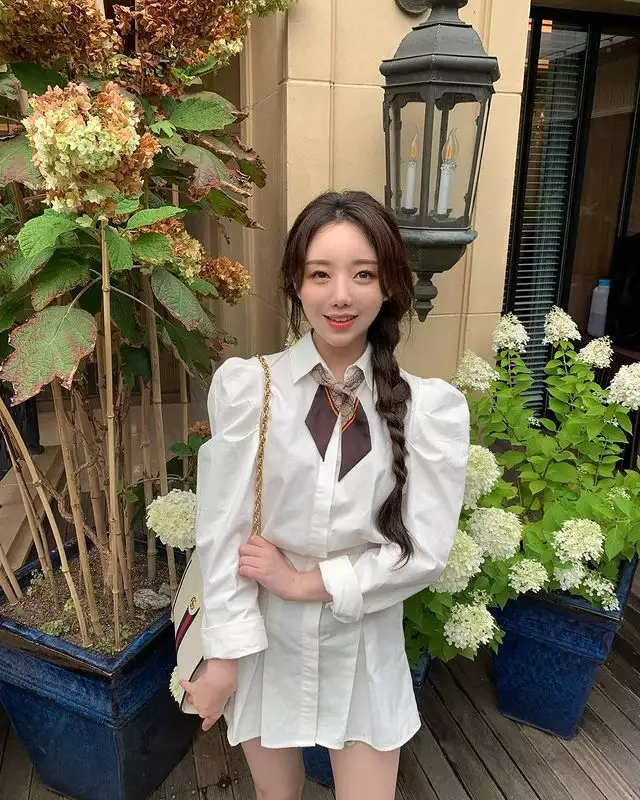 Lovelyz Kei公开新照片,却被韩网友评论整张脸都动过