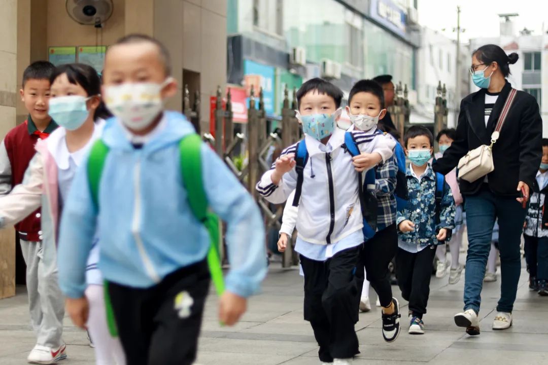 快乐衔接 共赴美好｜华阳实验小学积极认真做好科学幼小衔接活动