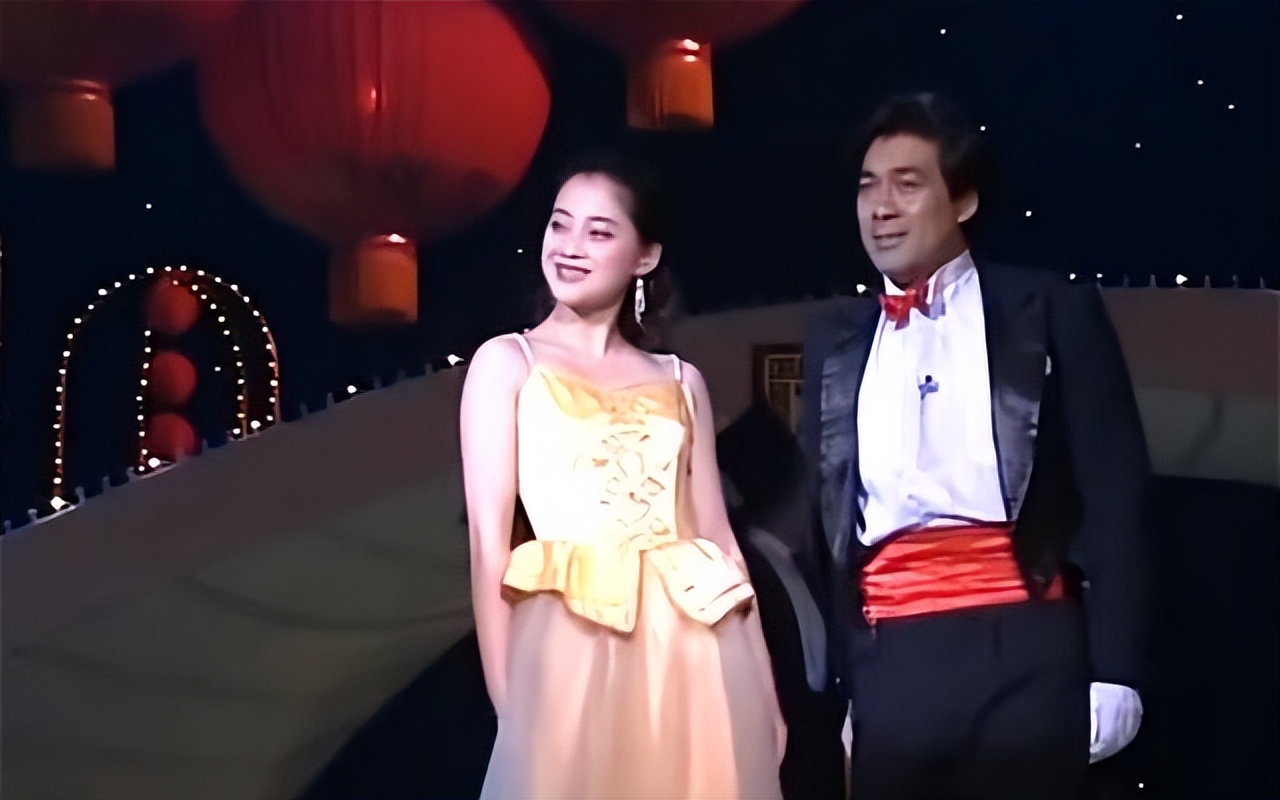 当年跑过龙套的明星，陈建斌演琼瑶剧，梅婷大变活人，闫妮最惨