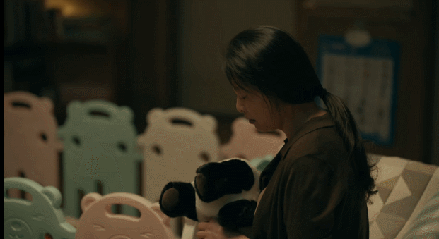 把《亲爱的小孩》演技出色的8位演员，放在一起看，名次就出来了