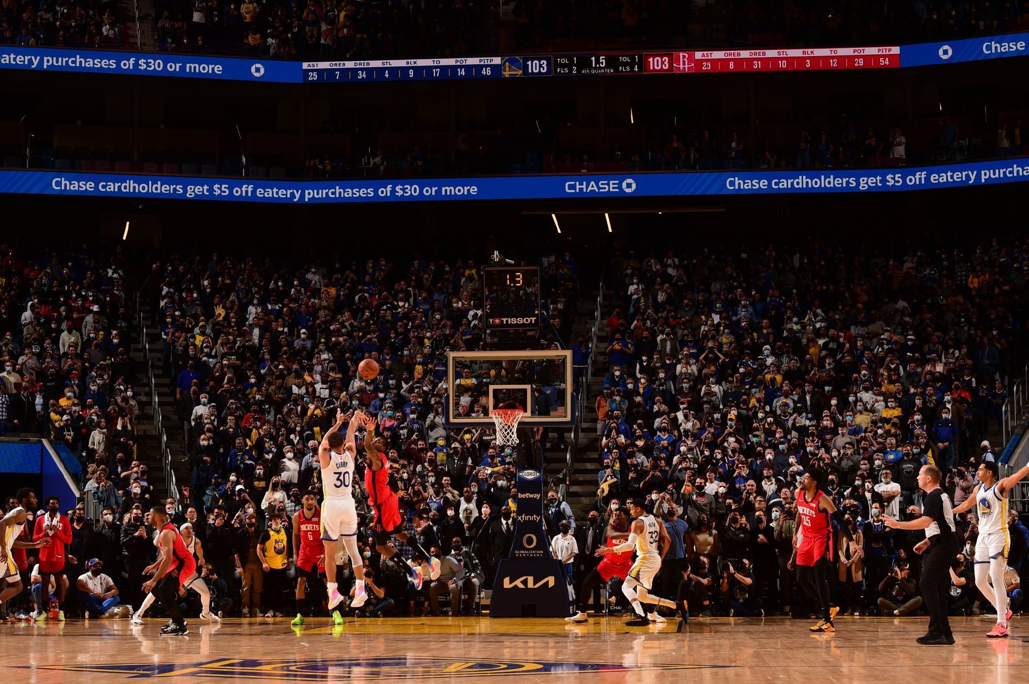 nba有哪些绝杀(揭秘库里生涯8大绝杀！2球比粉碎火箭更重要，改变NBA10年格局)