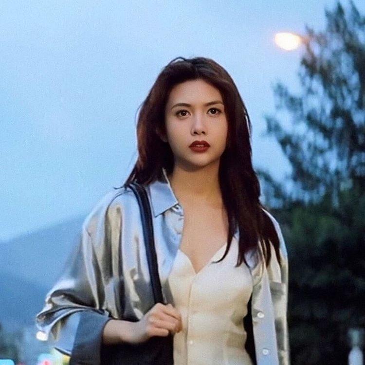 给最惊艳的“13位港姐”排个名：邱淑贞仅第4，张曼玉垫底了