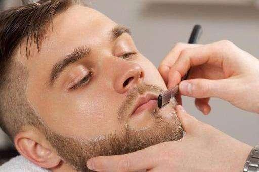 刮胡子的频率会影响男性健康吗？这3个时间段最好不要刮