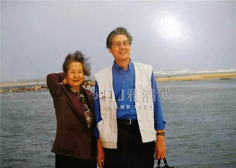 北京人艺17对明星夫妻合影照 大多恩爱到老 于是之的爱情令人泪目