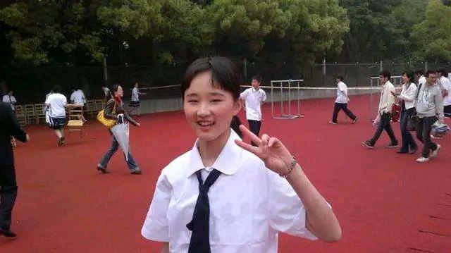 浙江女孩770分夺冠，数学满分，好成绩的背后是一个好习惯