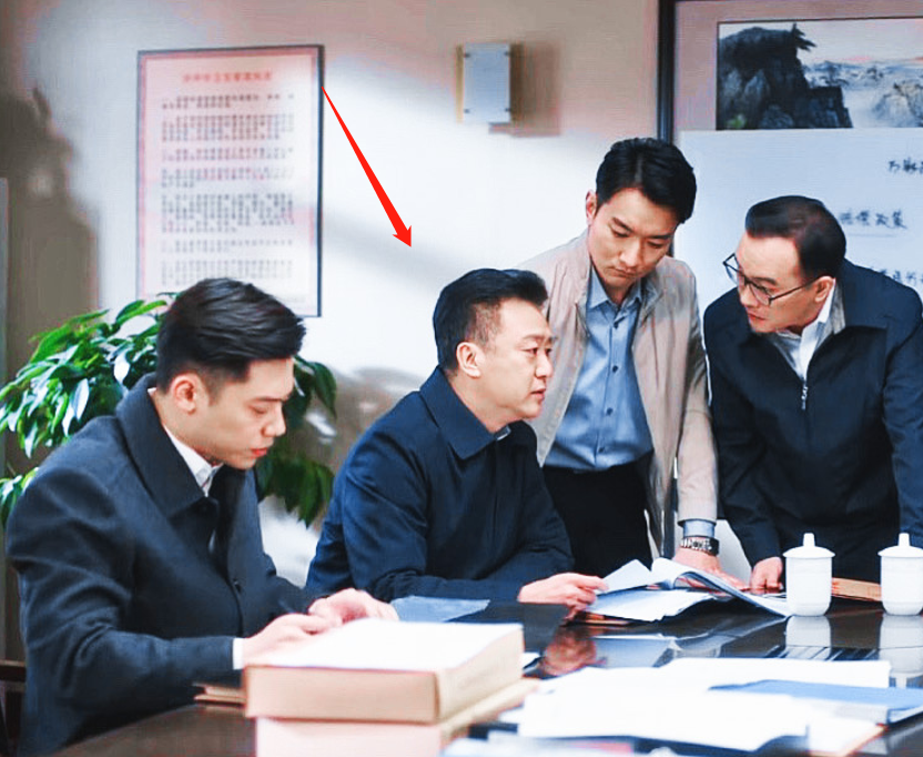 好家伙！​《幸福到万家》马组长还演过《突围》，不说是真认不出来