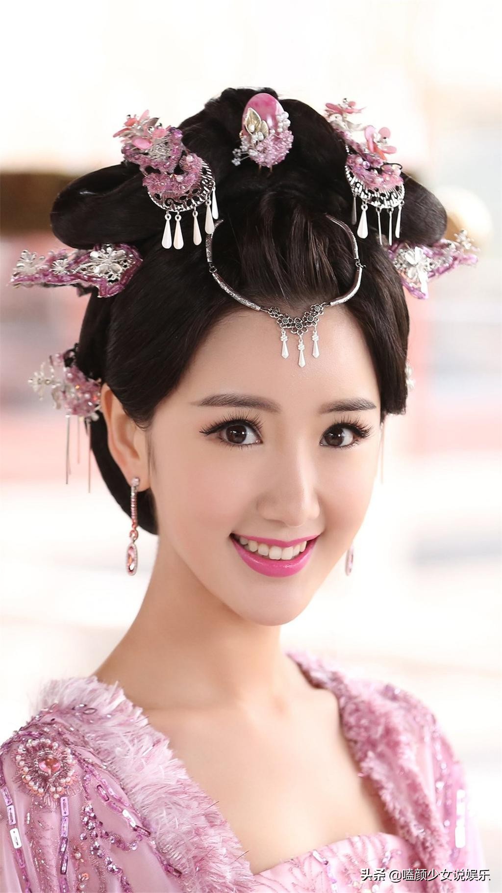 可御姐可萝莉的女星不止袁冰妍，这6位谁更适合狐妖小红娘女二？