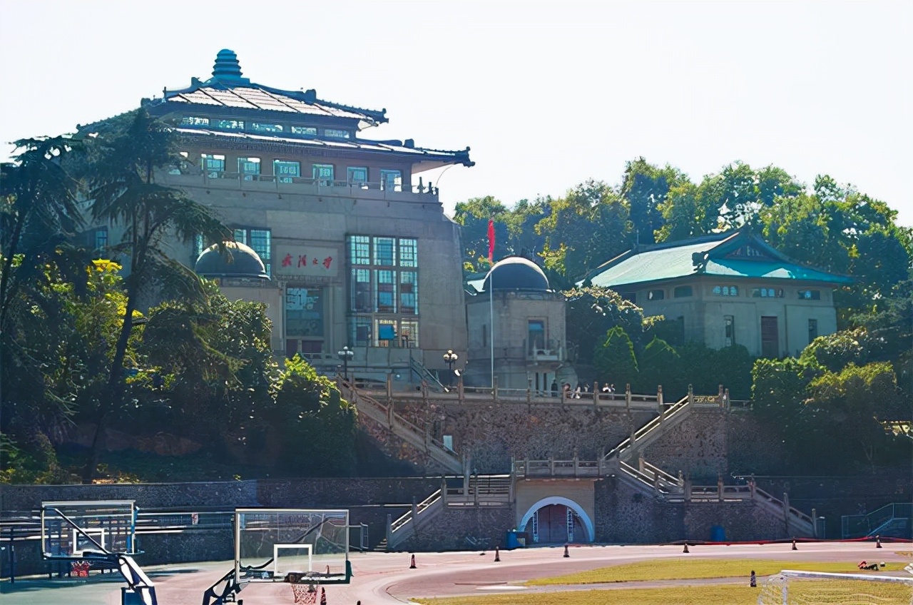 2021湖北高校排名出炉，“湖北双子星”谁是第一，华中师大成黑马