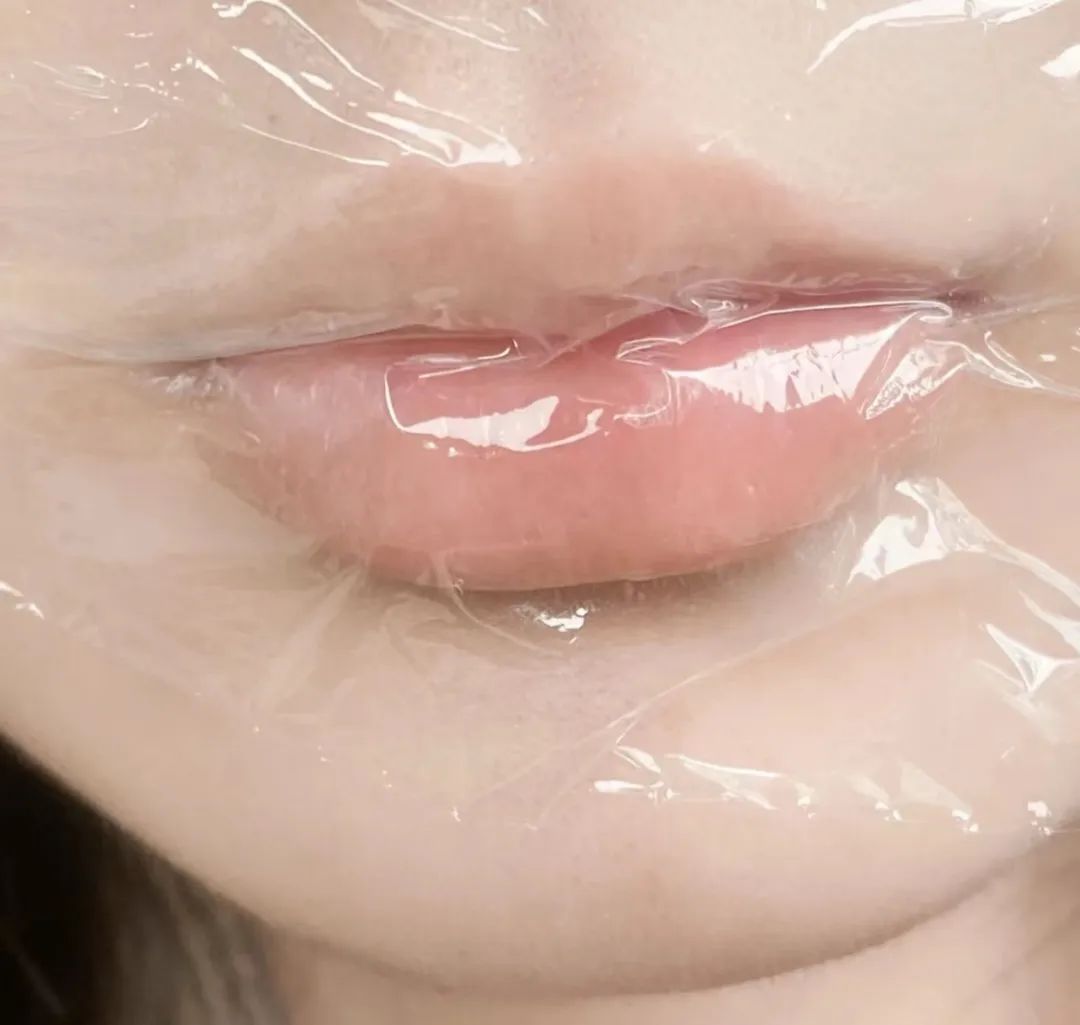 鞠婧祎：从平平无奇的土味路人，蜕变成氛围感女王