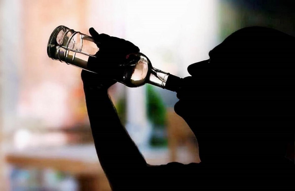 每天都在喝“白酒”的人，最終身體怎么樣了？酒友：看完獲益匪淺