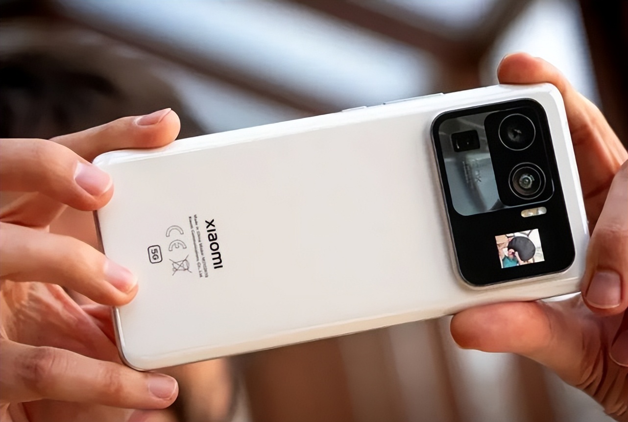 不到一半的价格，就能体验五六千旗舰机，这三款机型值得入手