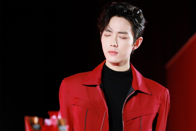 肖战置身于各行业精英中,太醒目!新剧新进展!防代拍太机智