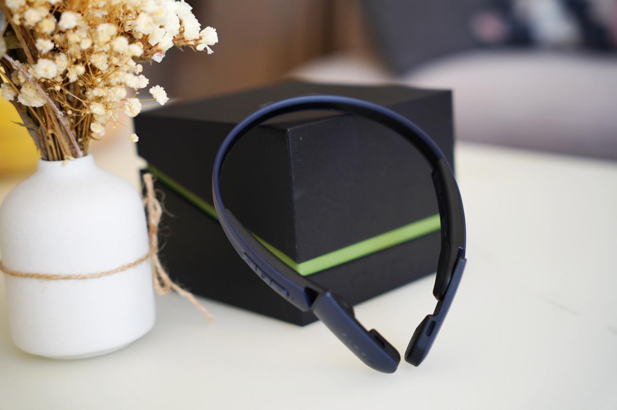 耳朵敏感，找不到合适的耳机使用？可以试下这款木六空气传导耳机