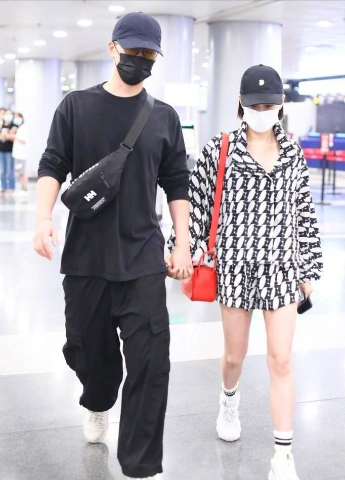 起底赌王三房：子女全员低学历恋爱脑？蓝琼缨去世三太要如何自处