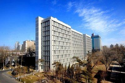 理工类这些高校，入围了国内百强高校名单，华东理工大排名意外