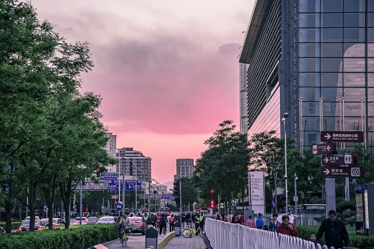 小区变“墓地”？房子买来不住只放骨灰盒，背后深层原因是什么？