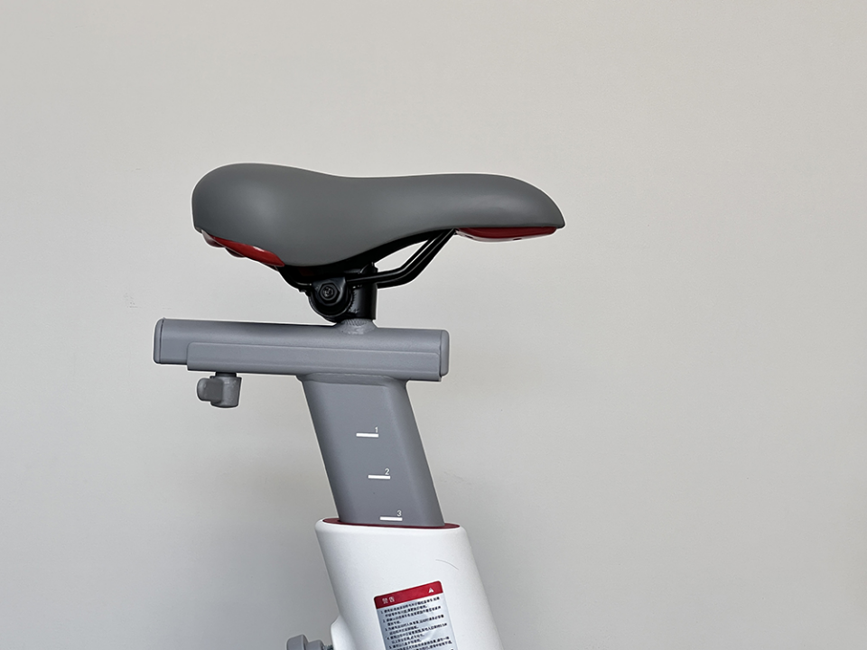 骑行更过瘾，七分钟燃脂爆汗的野小兽小白驹速燃动感单车体验有感