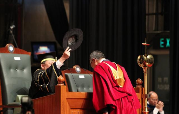 我国的“最高学历”是什么？网友：说博士后的，应该上了所假大学