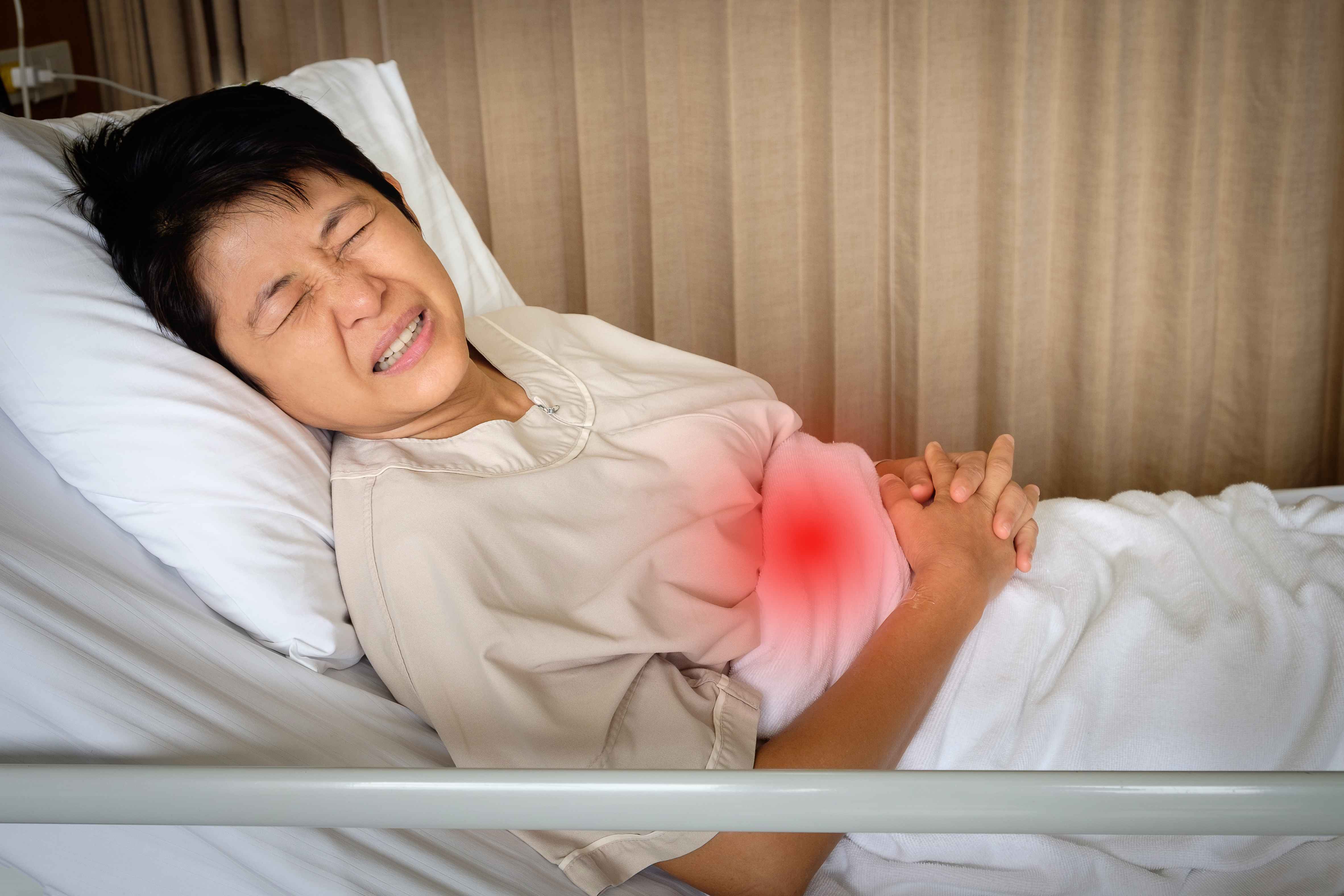 胃癌与胃病导致的疼痛有何区别？医生：很好区分，你不妨看看