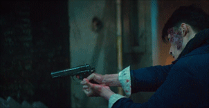 纹眉植发大红唇，手枪比肩迫击炮，想不到胡军还能接这种抗日神片