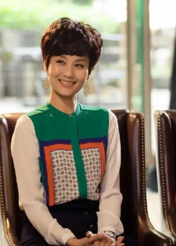 5位“妈妈专业户”演员：天生一张贵气脸，养尊处优，演不了穷人