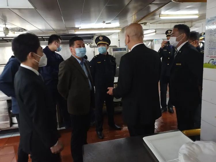 ���������й������ۺ�ִ���ֿ�չȼ����ȫ��鹤��