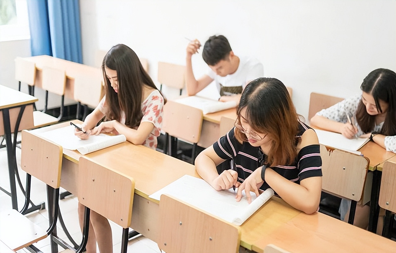 跨专业考研，有哪些优点与缺点？跨专业考研时需要注意哪些问题？