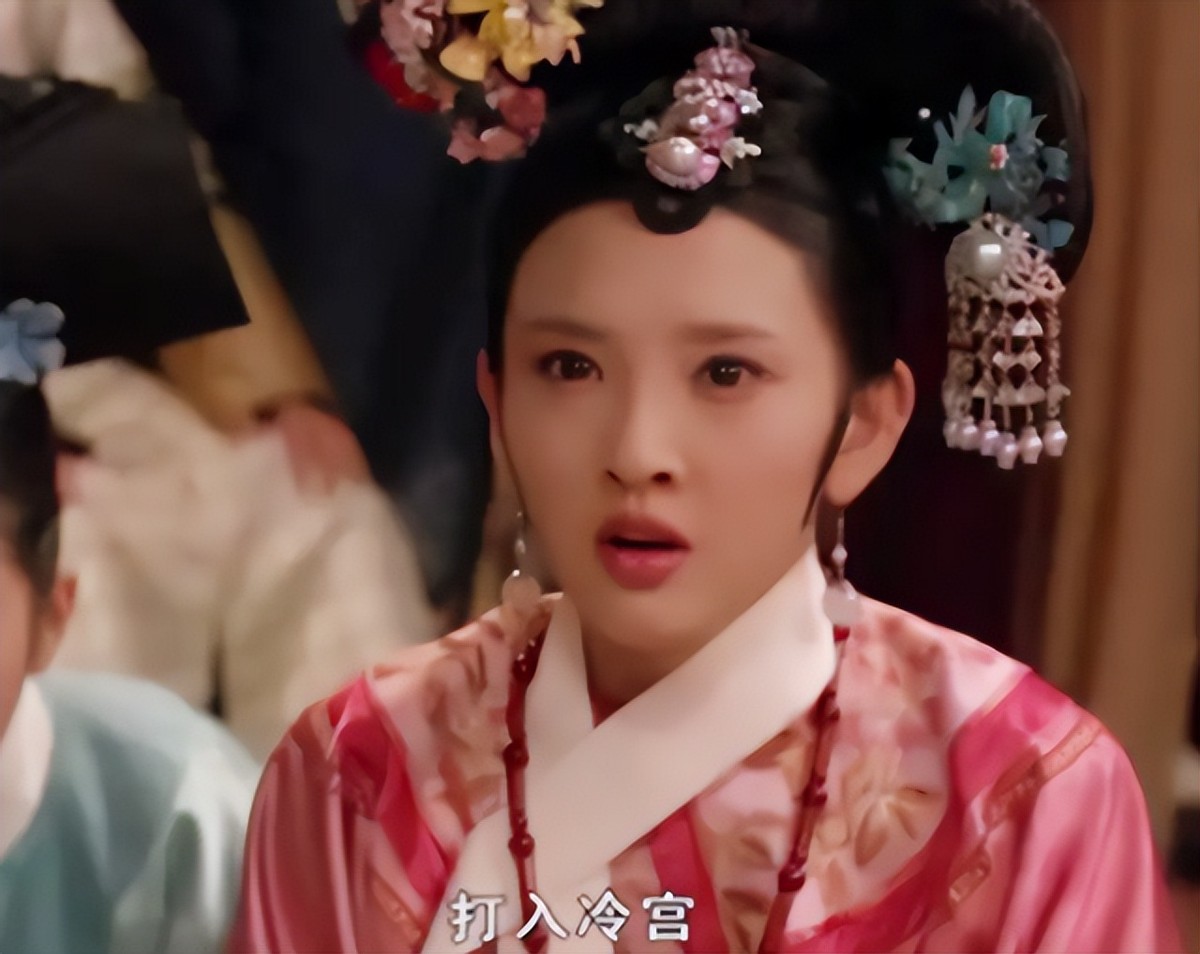 甄嬛传：为扳倒安陵容甄嬛选择了最残忍的方式，不止因为眉庄之死