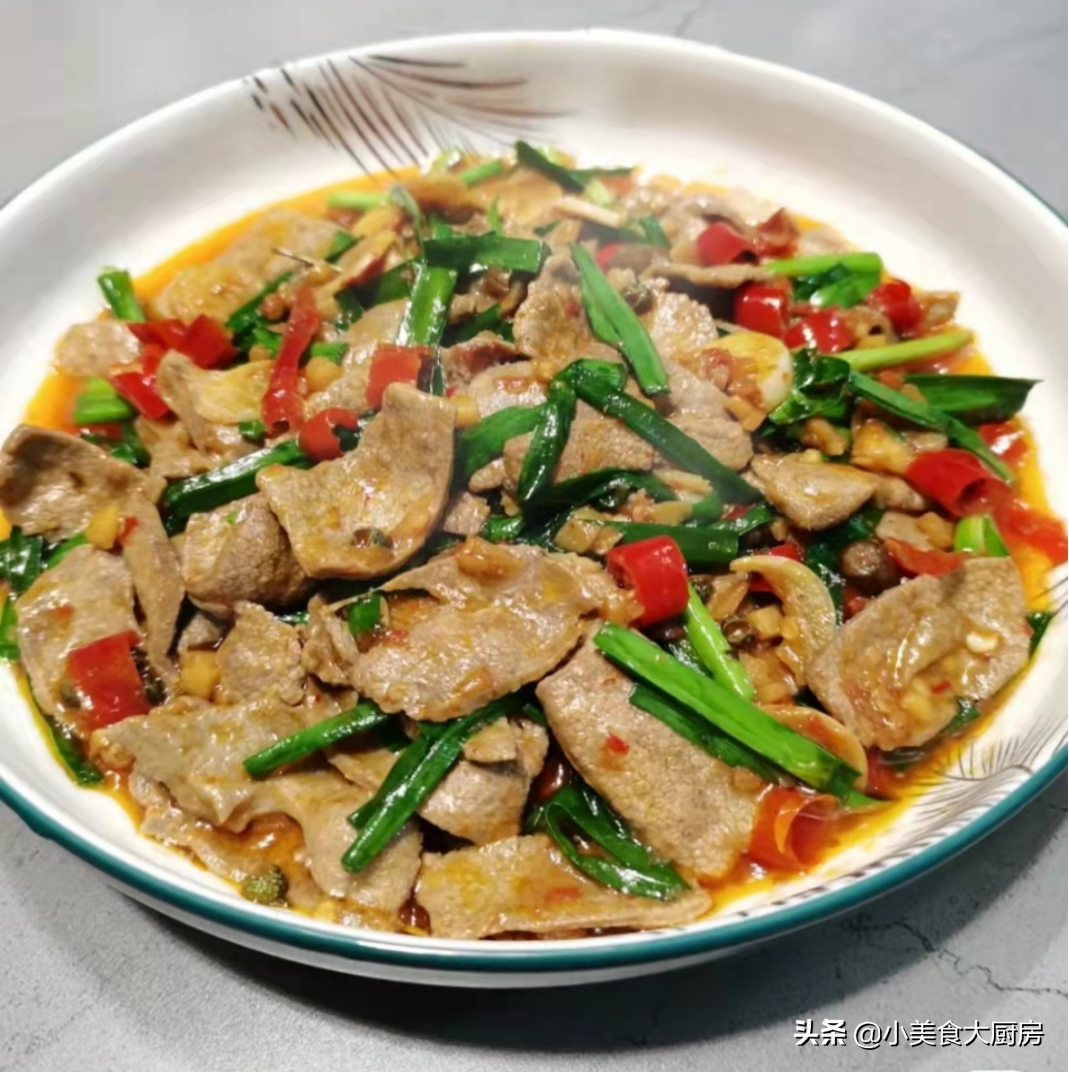 冬季，外行人吃牛羊肉，内行人爱吃它，营养全面，解馋又开胃