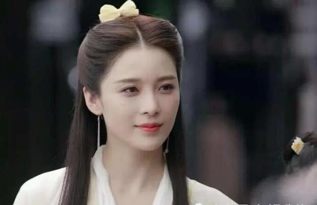 4版本“永恒的Tu Long Ji”黄色衬衫女性，大多数英雄陈琦，最美丽和最童话的赵赵