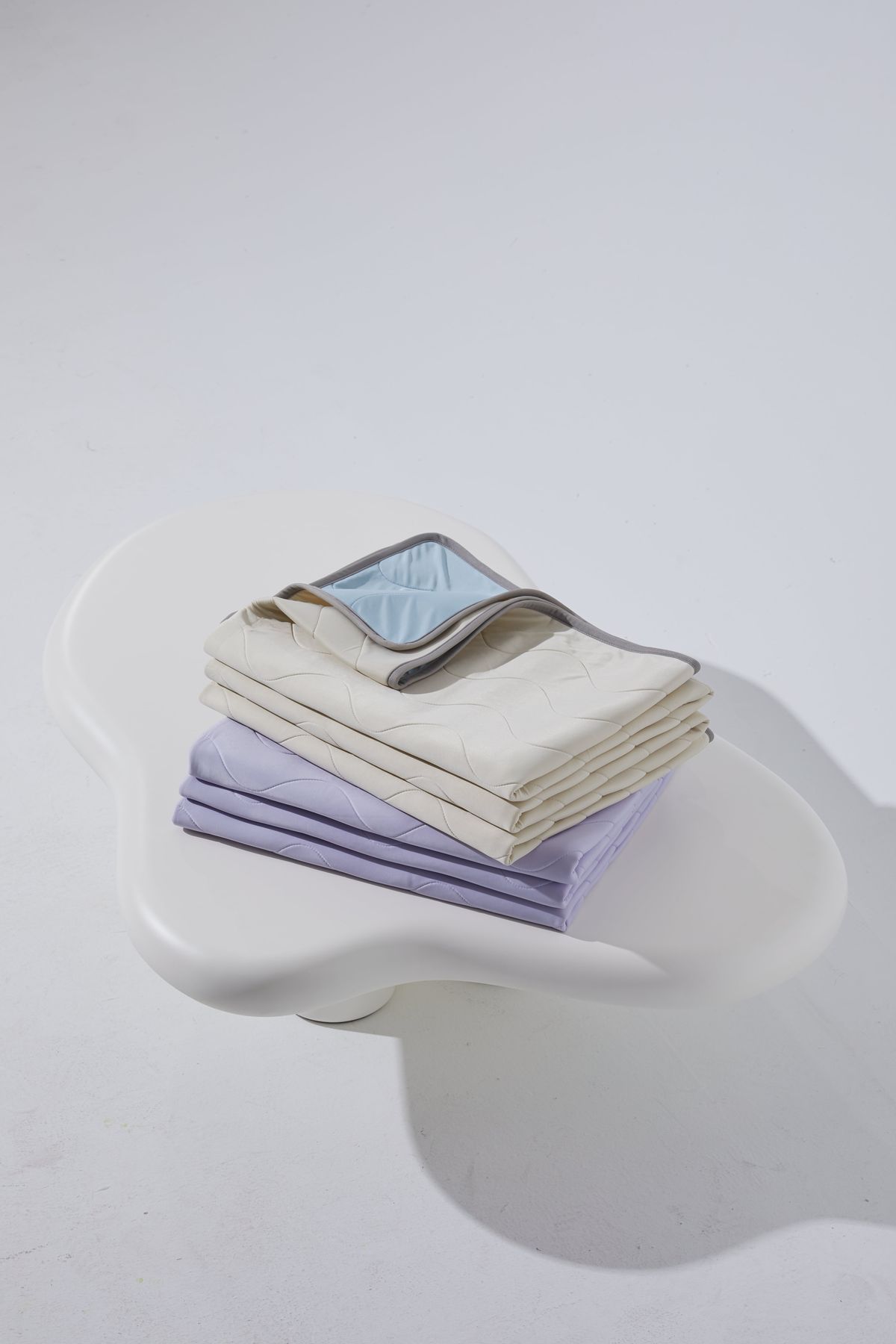 轻润凉意 裹住女朋友柔嫩肌肤——8H助眠乳胶Q弹空调被