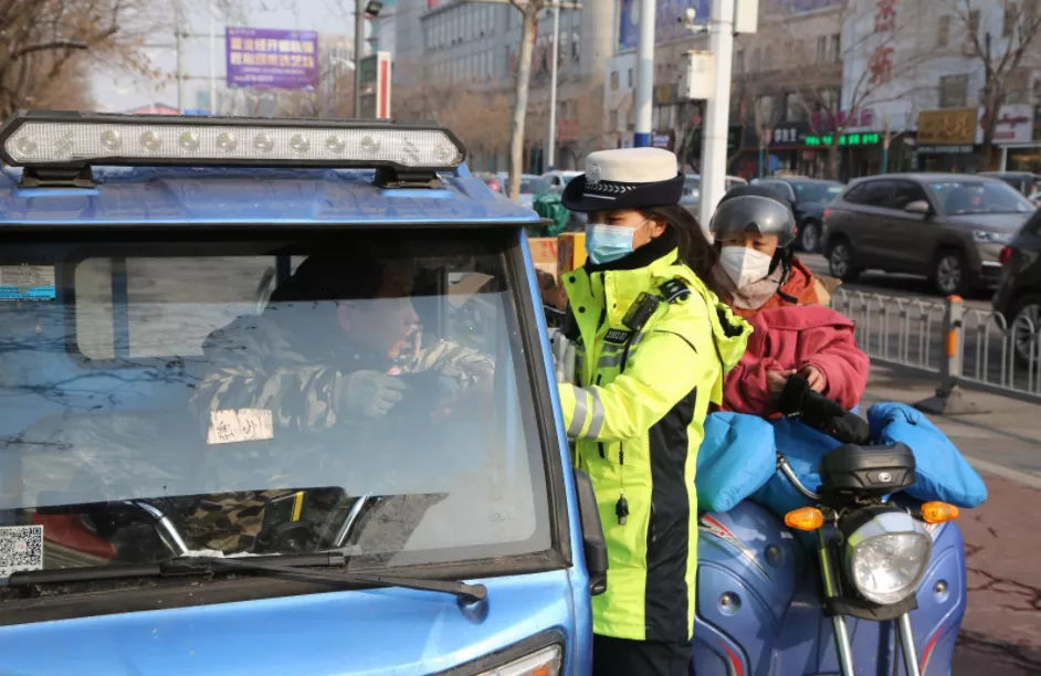 电动车、三轮车、低速电动车上路有新规,会被淘汰吗?