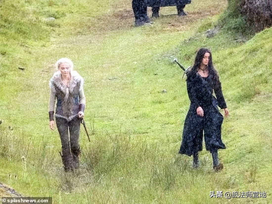 《巫师》第三季最新路透 杰洛特持断剑登场