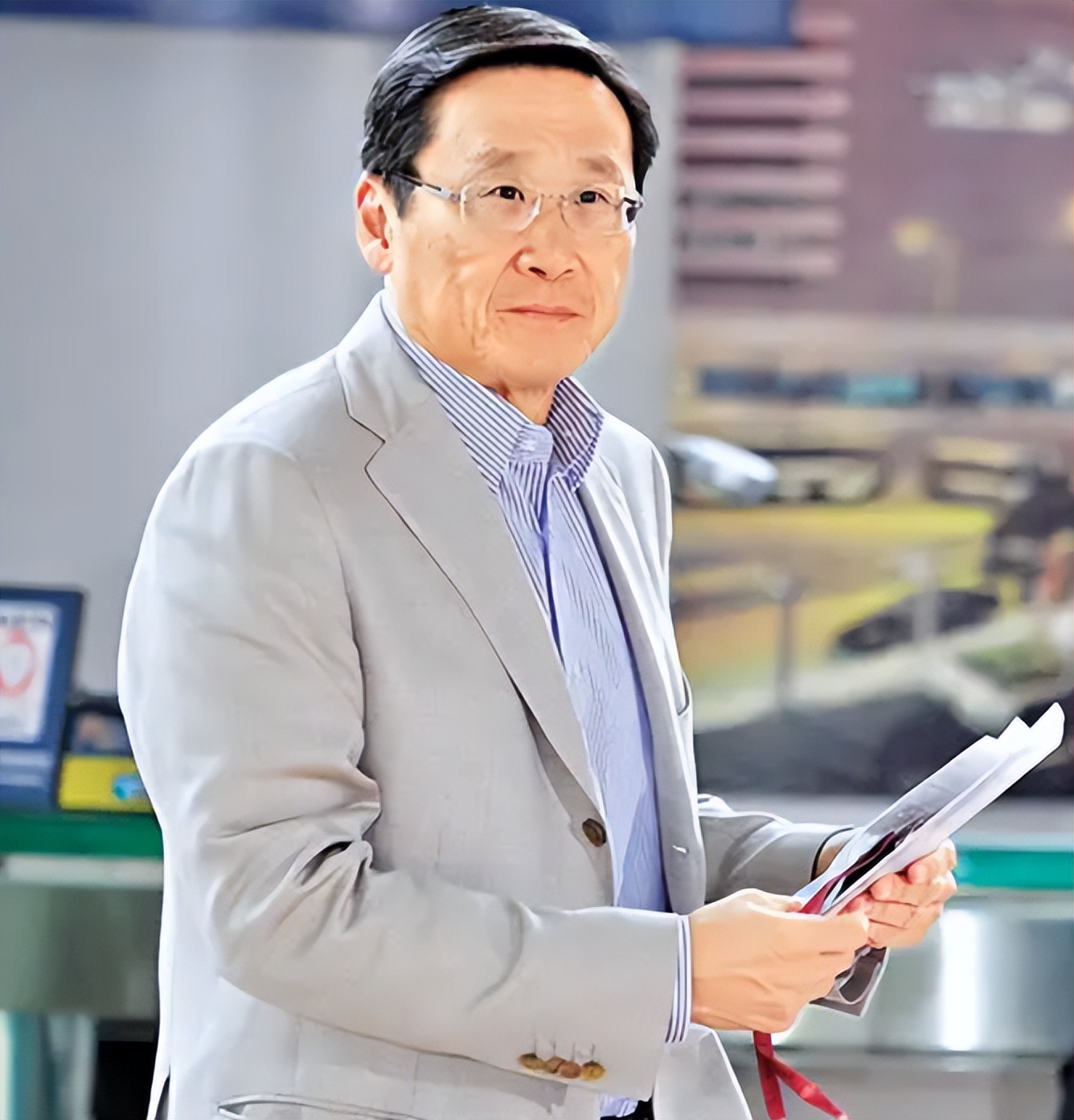 香港第一包租公：名下房产15000多套，每年光收租都有300多亿