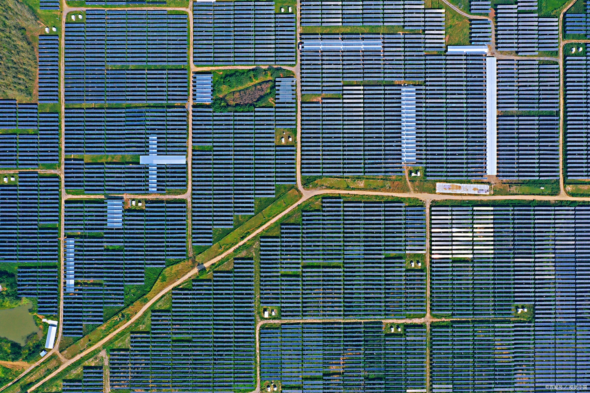 A股：“光伏”春风加码，这7大光伏企业或将诞生下一个光伏王