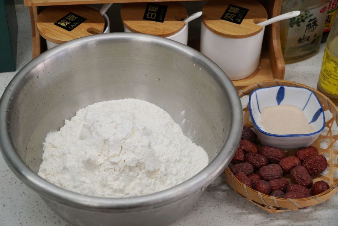 棗饅頭的做法家常做法,棗饅頭的做法家常做法竅門