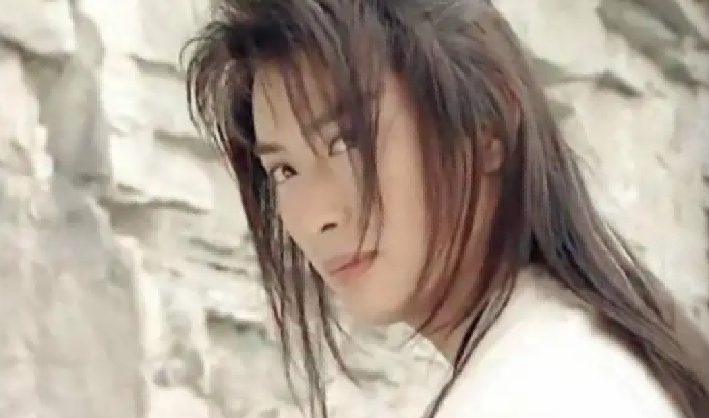 “古装男神”出场别尬演！有人自带BGM，有人一眼万年直接封神