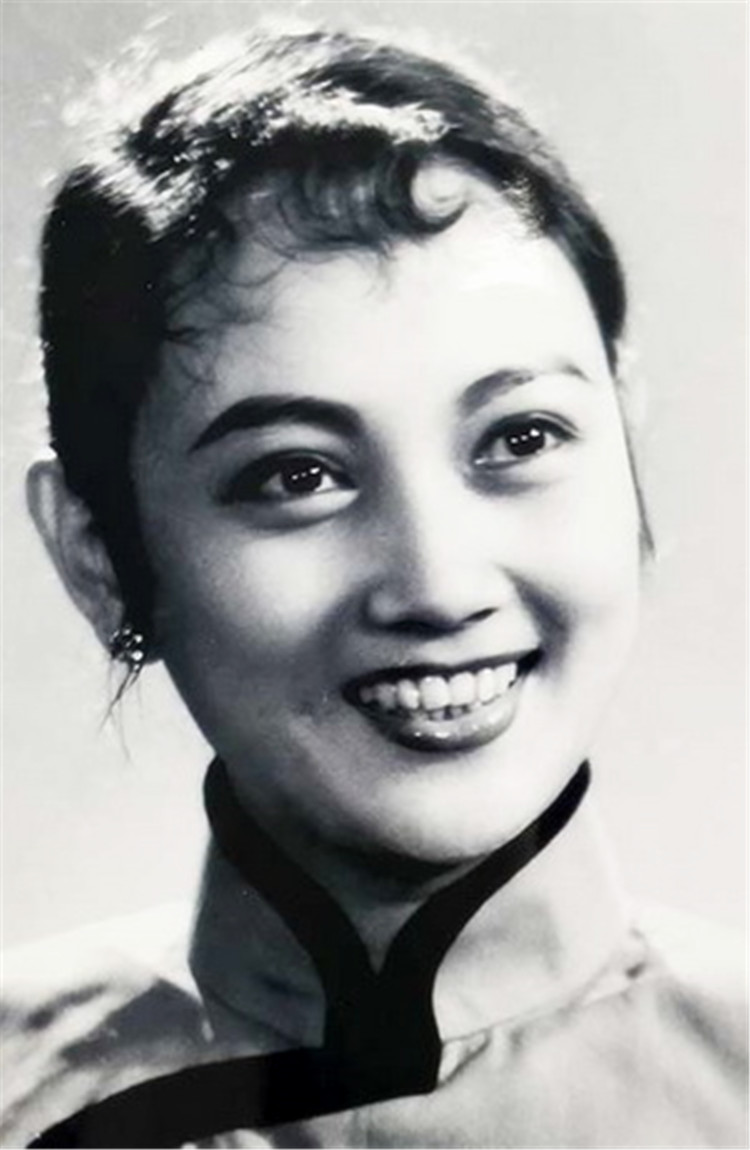 在中国女演员中,最有魅力的十位女明星,各有各的美,都像玫瑰花