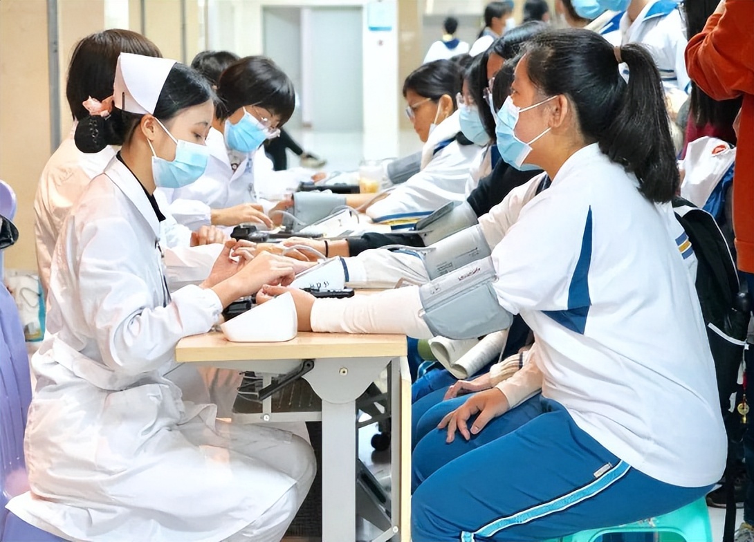 高考前要体检传说是“裸检”，真实情况是怎样？提前了解不慌乱